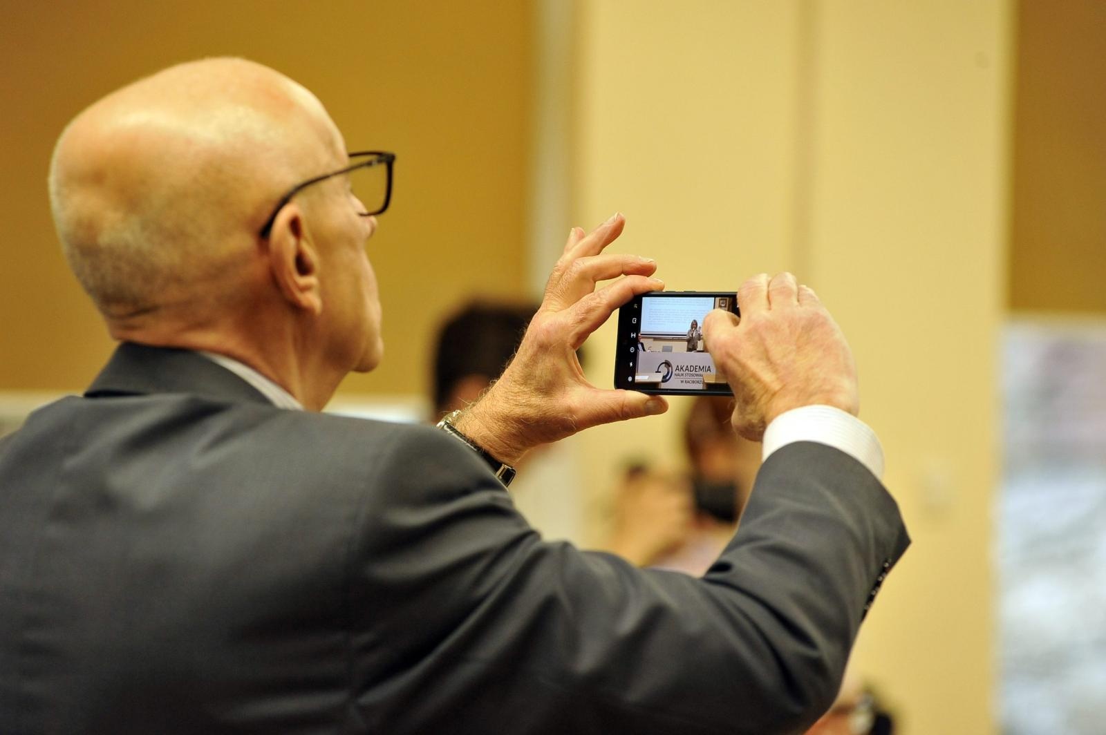 Zdjęcie w galerii na portalu naszwodzislaw.com: XVIII Raciborskie Seminarium Pedagogiczne: Refleksja nad wyzwaniami edukacji [FOTO i WIDEO] wiadomości z regionu