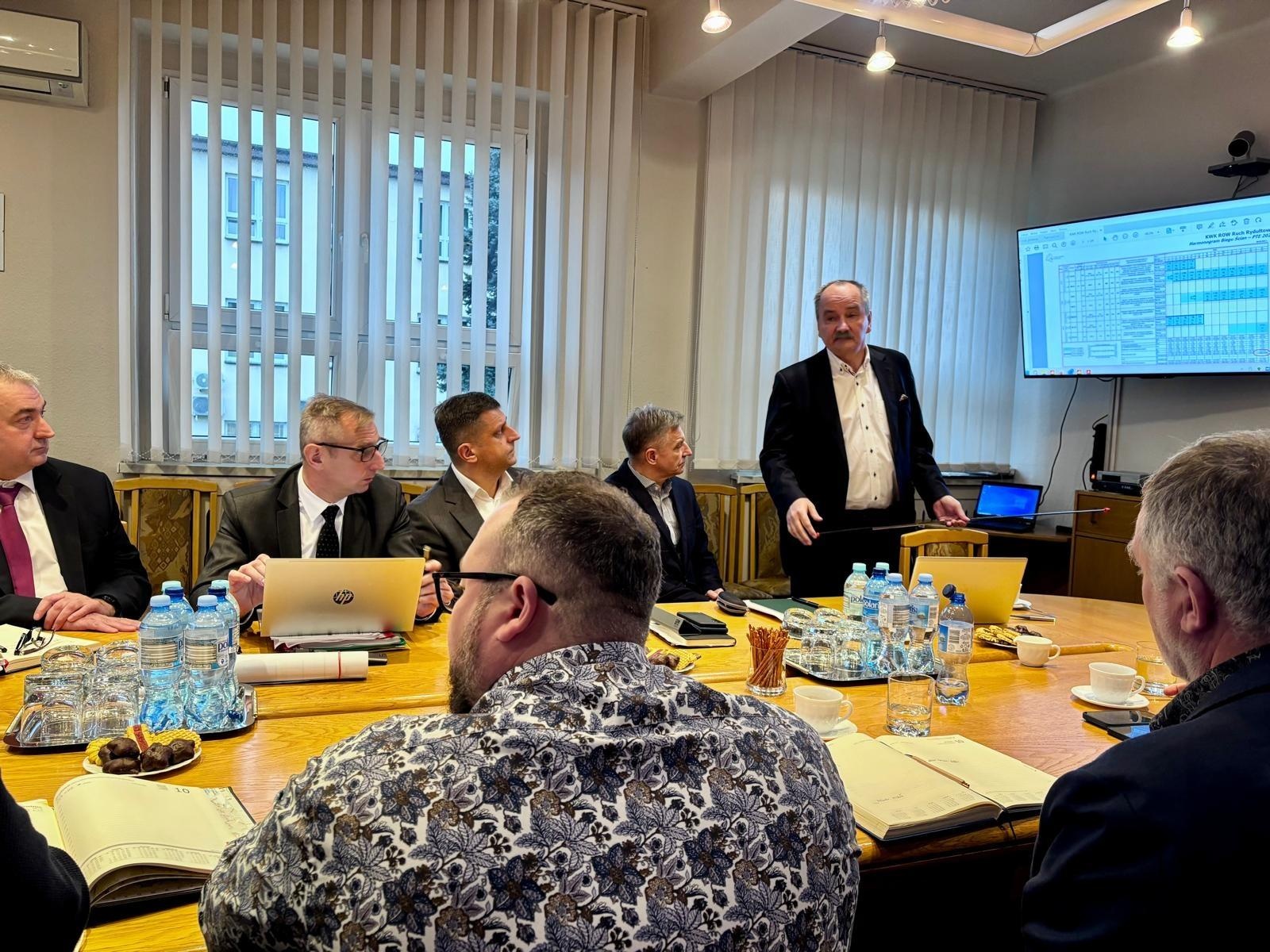 Zdjęcie w galerii na portalu naszwodzislaw.com: Co dalej z kopalnią w Rydułtowach? Część pracowników zostanie przeniesiona wiadomości z regionu