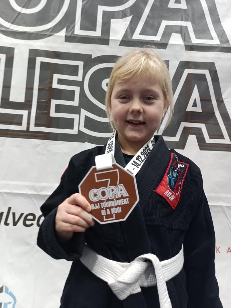 Zdjęcie w galerii na portalu naszwodzislaw.com: Kolejne medale zawodników KS Stein Academy wiadomości z regionu