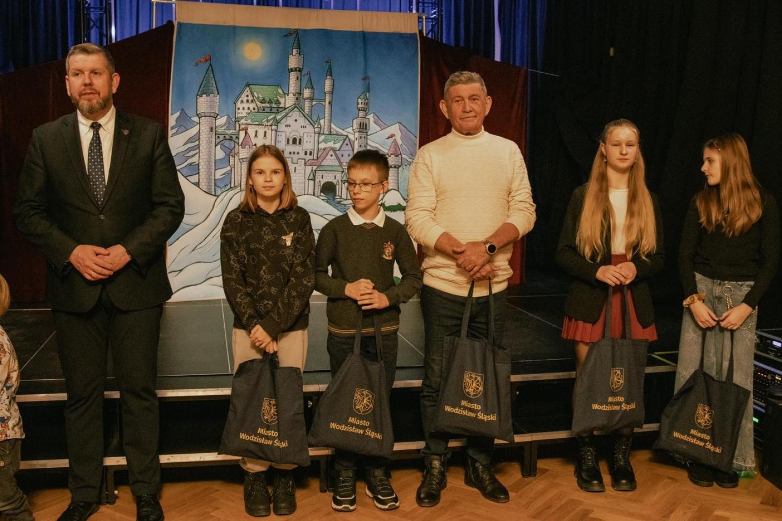 Zdjęcie w galerii na portalu naszwodzislaw.com: Poznaliśmy laureatów konkursu na najpiękniejszy stroik [FOTO] wiadomości z regionu