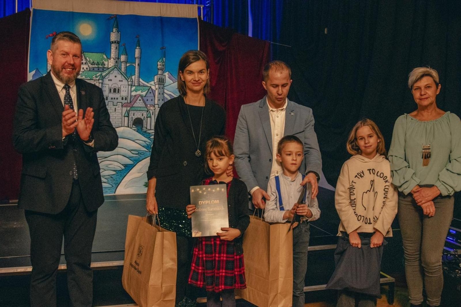 Zdjęcie w galerii na portalu naszwodzislaw.com: Poznaliśmy laureatów konkursu na najpiękniejszy stroik [FOTO] wiadomości z regionu