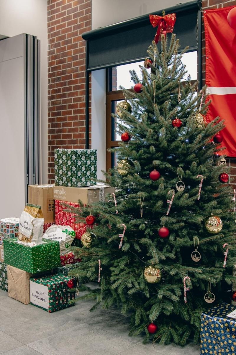 Zdjęcie w galerii na portalu naszwodzislaw.com: Finał Szlachetnej Paczki w Wodzisławiu Śląskim. Weekend cudów pełen emocji i pomocy wiadomości z regionu