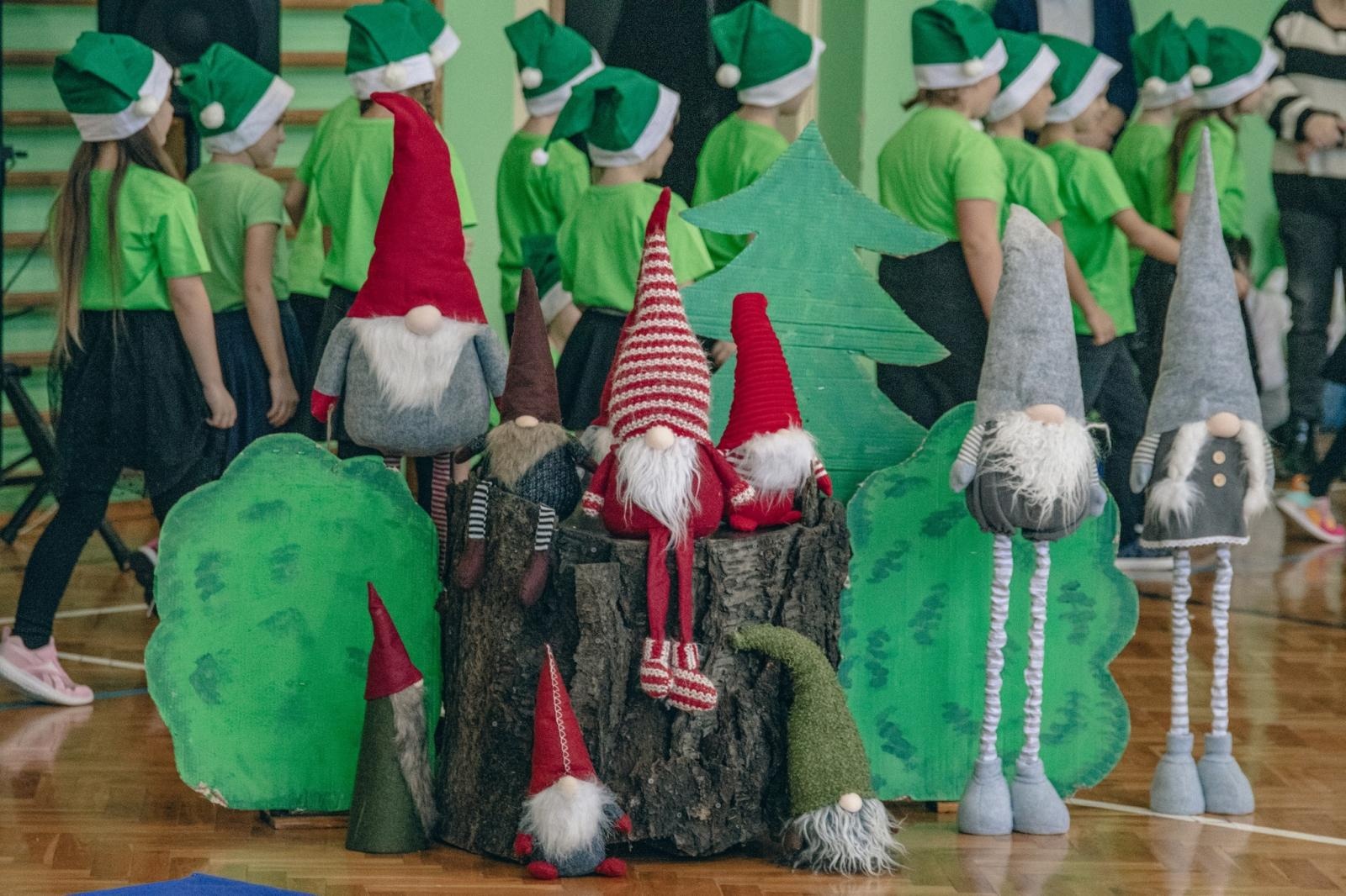 Zdjęcie w galerii na portalu naszwodzislaw.com: Ekopracownia pod chmurką w SP 15 otwarta [FOTO] wiadomości z regionu