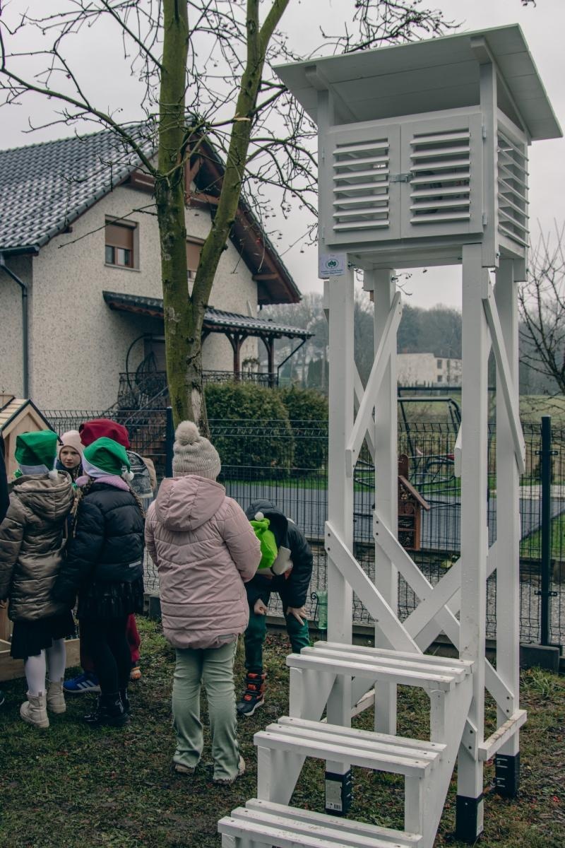 Zdjęcie w galerii na portalu naszwodzislaw.com: Ekopracownia pod chmurką w SP 15 otwarta [FOTO] wiadomości z regionu