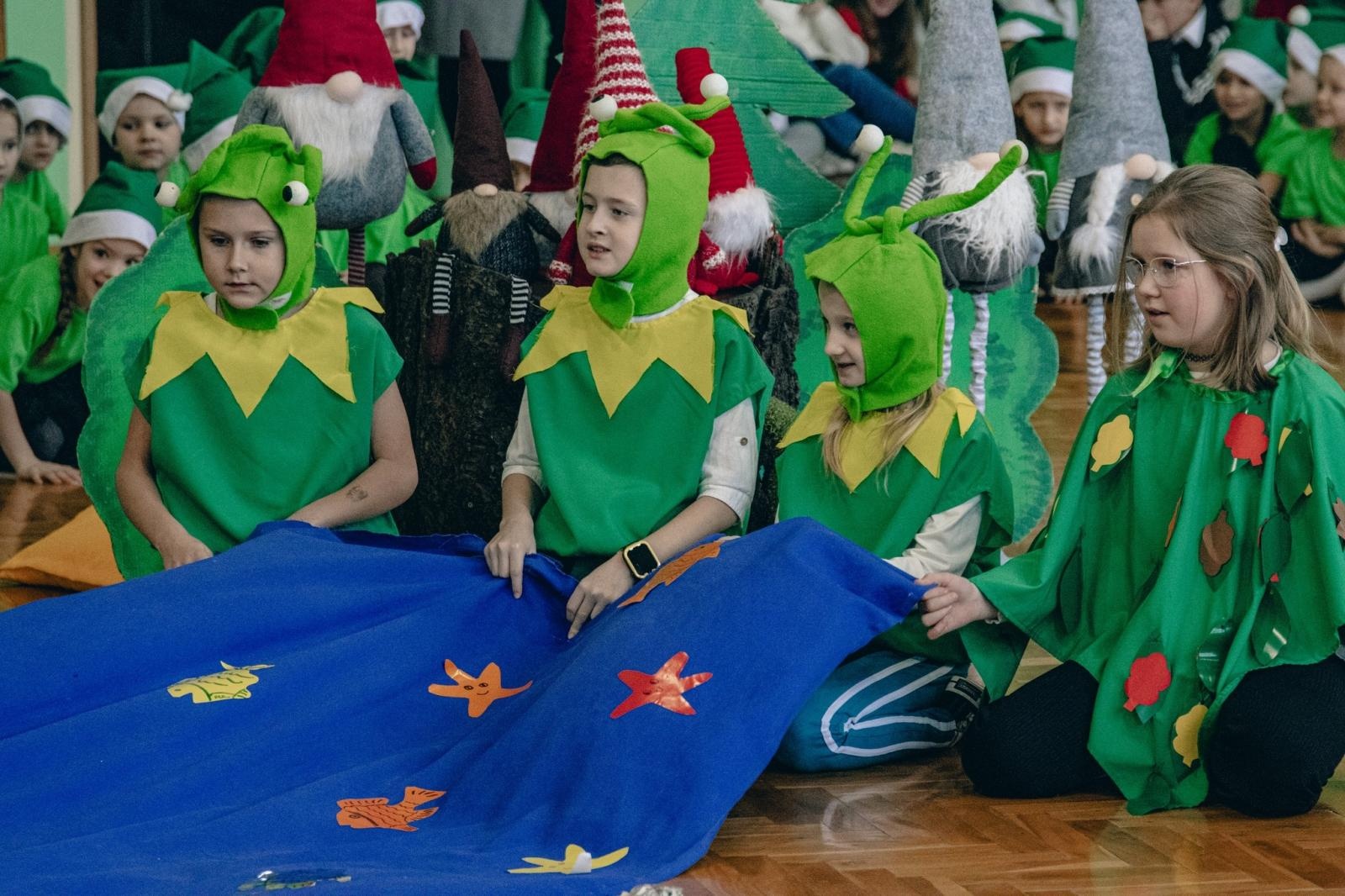 Zdjęcie w galerii na portalu naszwodzislaw.com: Ekopracownia pod chmurką w SP 15 otwarta [FOTO] wiadomości z regionu