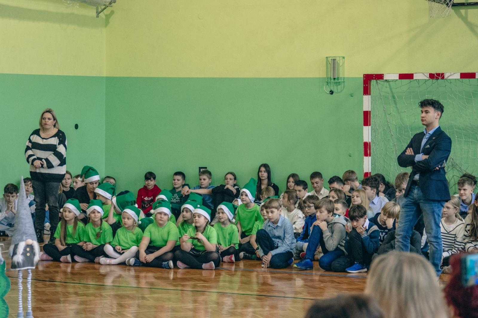 Zdjęcie w galerii na portalu naszwodzislaw.com: Ekopracownia pod chmurką w SP 15 otwarta [FOTO] wiadomości z regionu