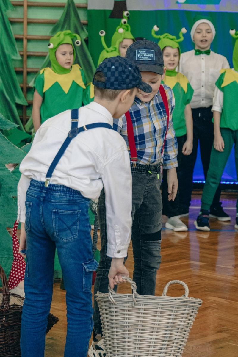 Zdjęcie w galerii na portalu naszwodzislaw.com: Ekopracownia pod chmurką w SP 15 otwarta [FOTO] wiadomości z regionu