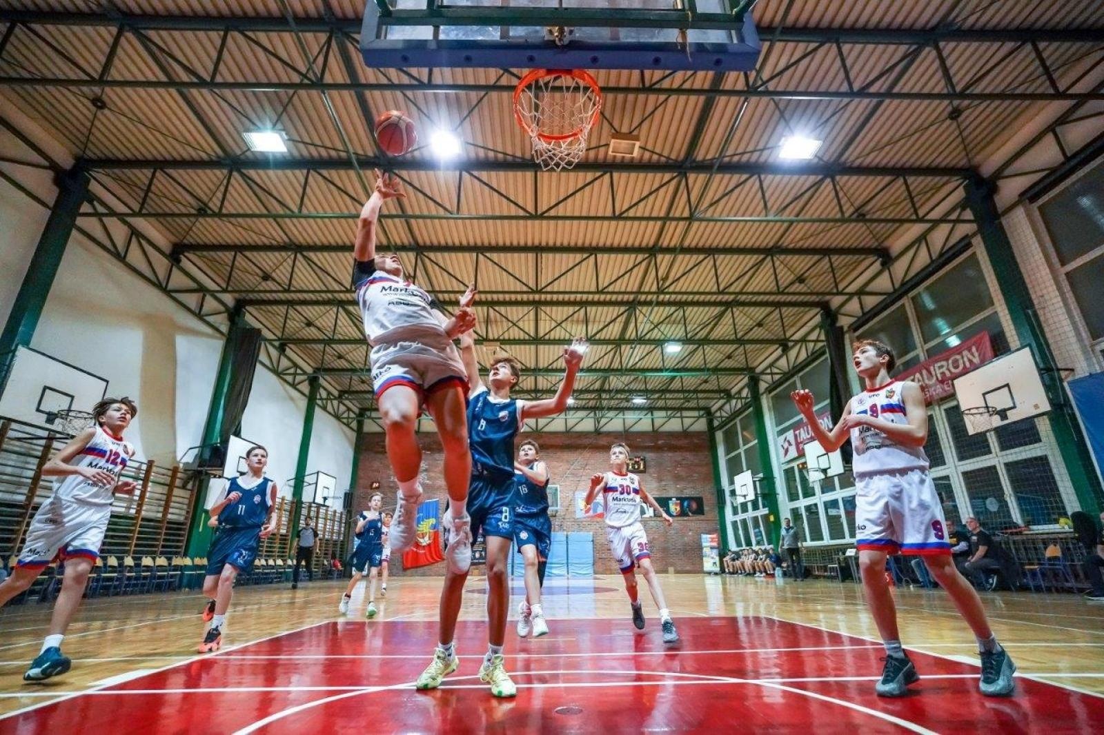 Zdjęcie w galerii na portalu naszwodzislaw.com: Koszykówka. Kadeci MKS Wodzisław Śląski z awansem do finału A wiadomości z regionu