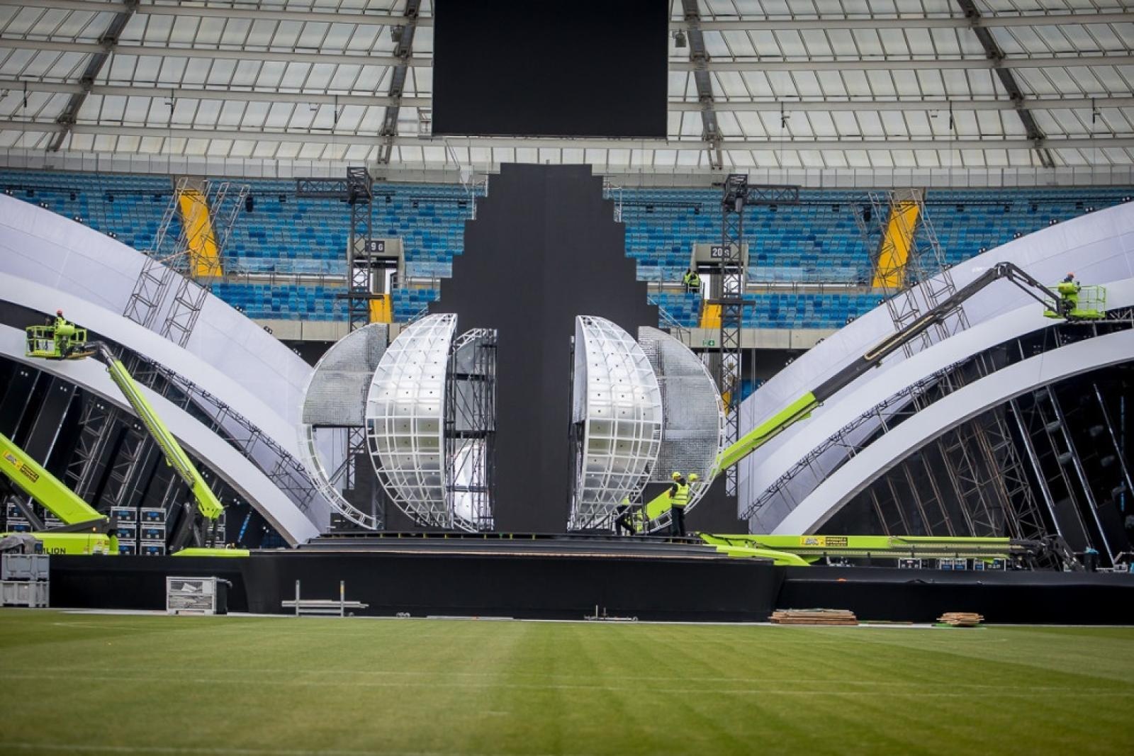 Zdjęcie w galerii na portalu naszwodzislaw.com: Spektakularna scena i plejada muzycznych gwiazd. Śląskie ma przepis na najlepszą sylwestrową imprezę w Polsce wiadomości z regionu