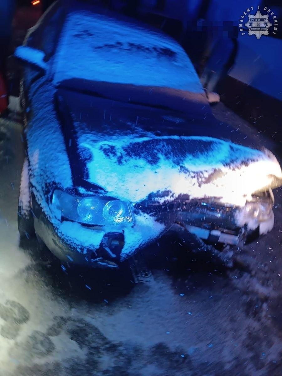 Zdjęcie w galerii na portalu naszwodzislaw.com: Załamanie pogody przyczyną czołówki w Godowie wiadomości z regionu