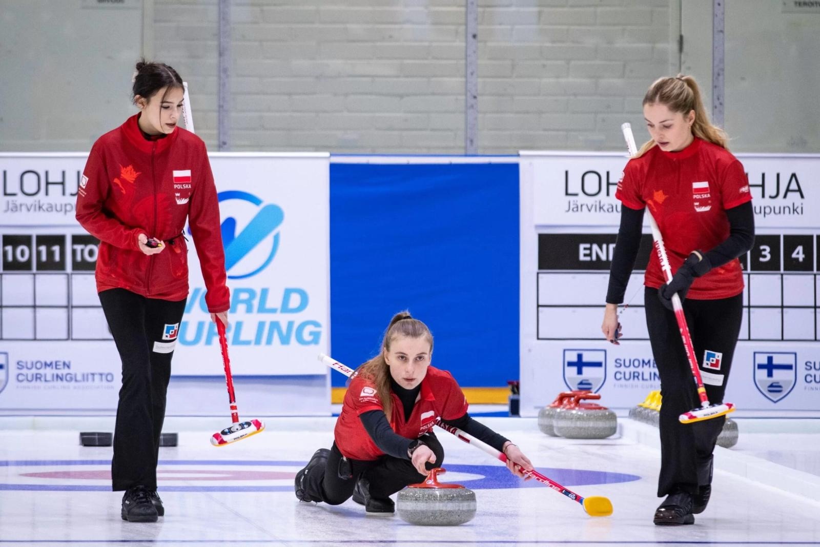 Zdjęcie w galerii na portalu naszwodzislaw.com: Studentka raciborskiej ANS uczestniczką mistrzostw świata w curlingu wiadomości z regionu