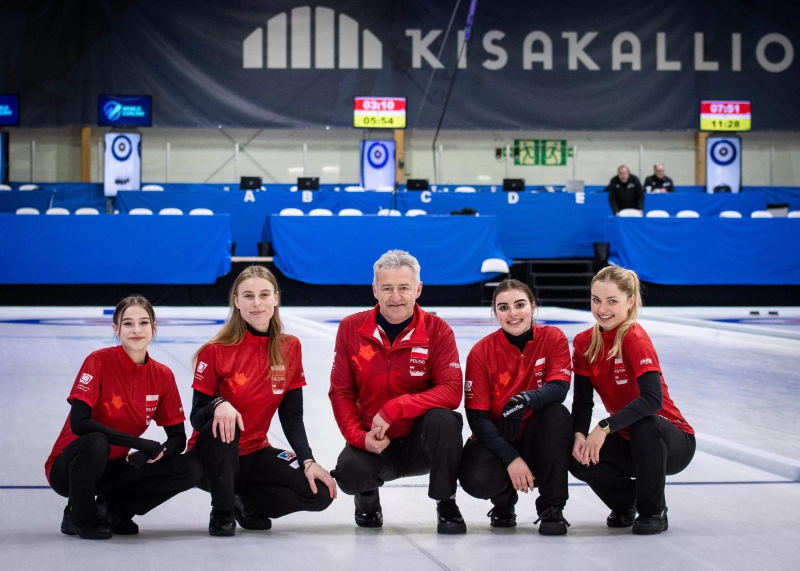 Zdjęcie w galerii na portalu naszwodzislaw.com: Studentka raciborskiej ANS uczestniczką mistrzostw świata w curlingu wiadomości z regionu