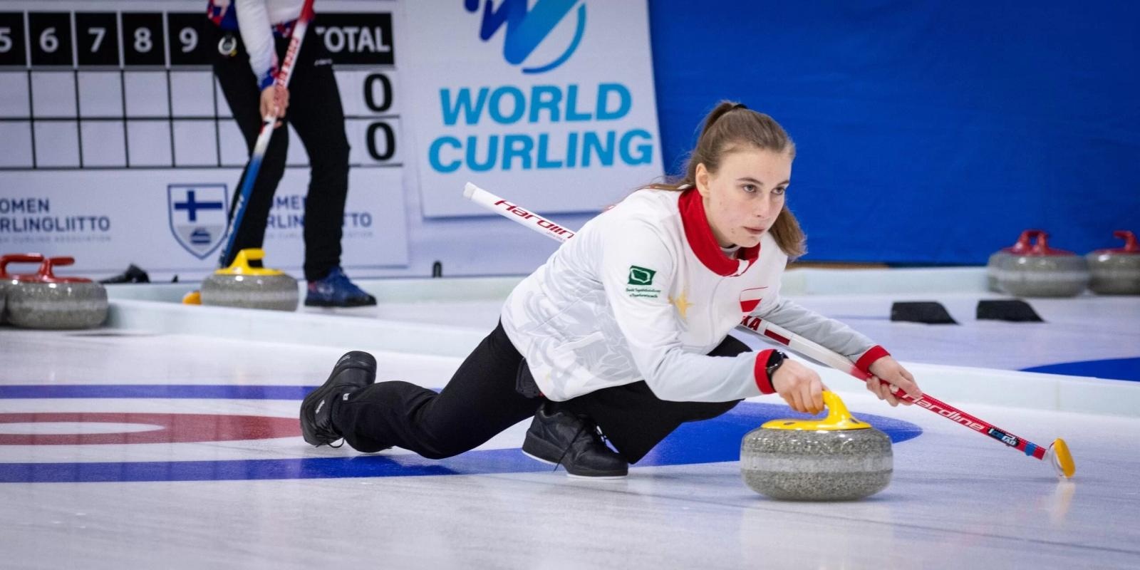 Zdjęcie w galerii na portalu naszwodzislaw.com: Studentka raciborskiej ANS uczestniczką mistrzostw świata w curlingu wiadomości z regionu