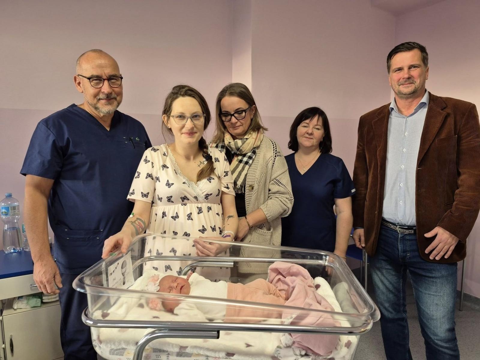 Zdjęcie w galerii na portalu naszwodzislaw.com: Pola to pierwsze dziecko urodzone w 2025 roku w powiecie wodzisławskim wiadomości z regionu