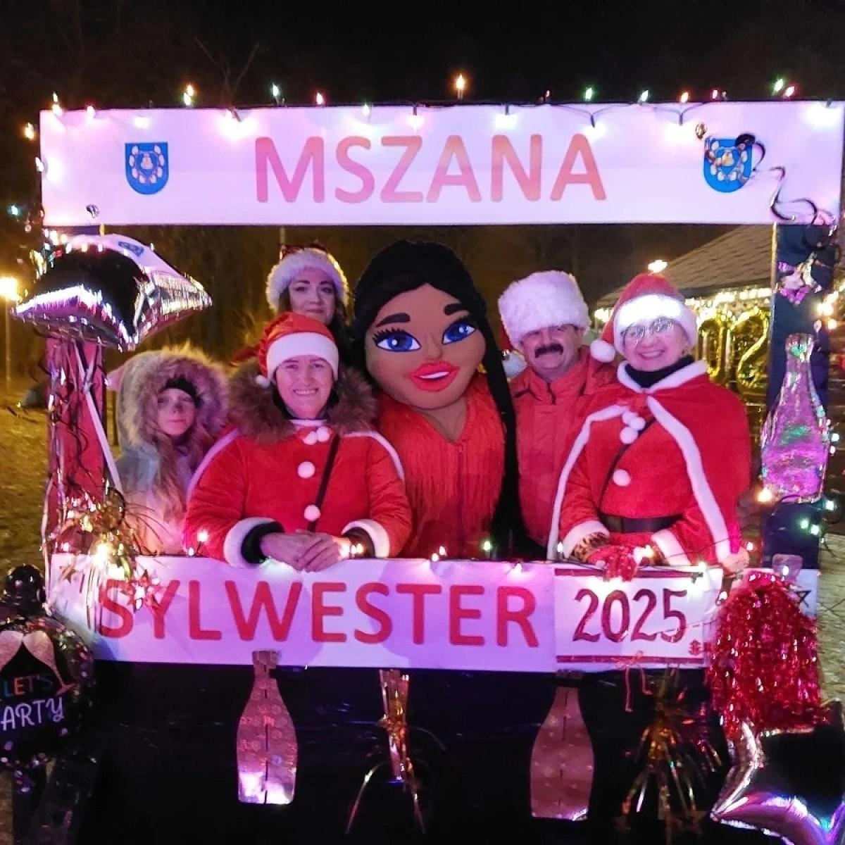 Zdjęcie w galerii na portalu naszwodzislaw.com: Sylwester pod chmurką z Radą Sołecką Mszany wiadomości z regionu