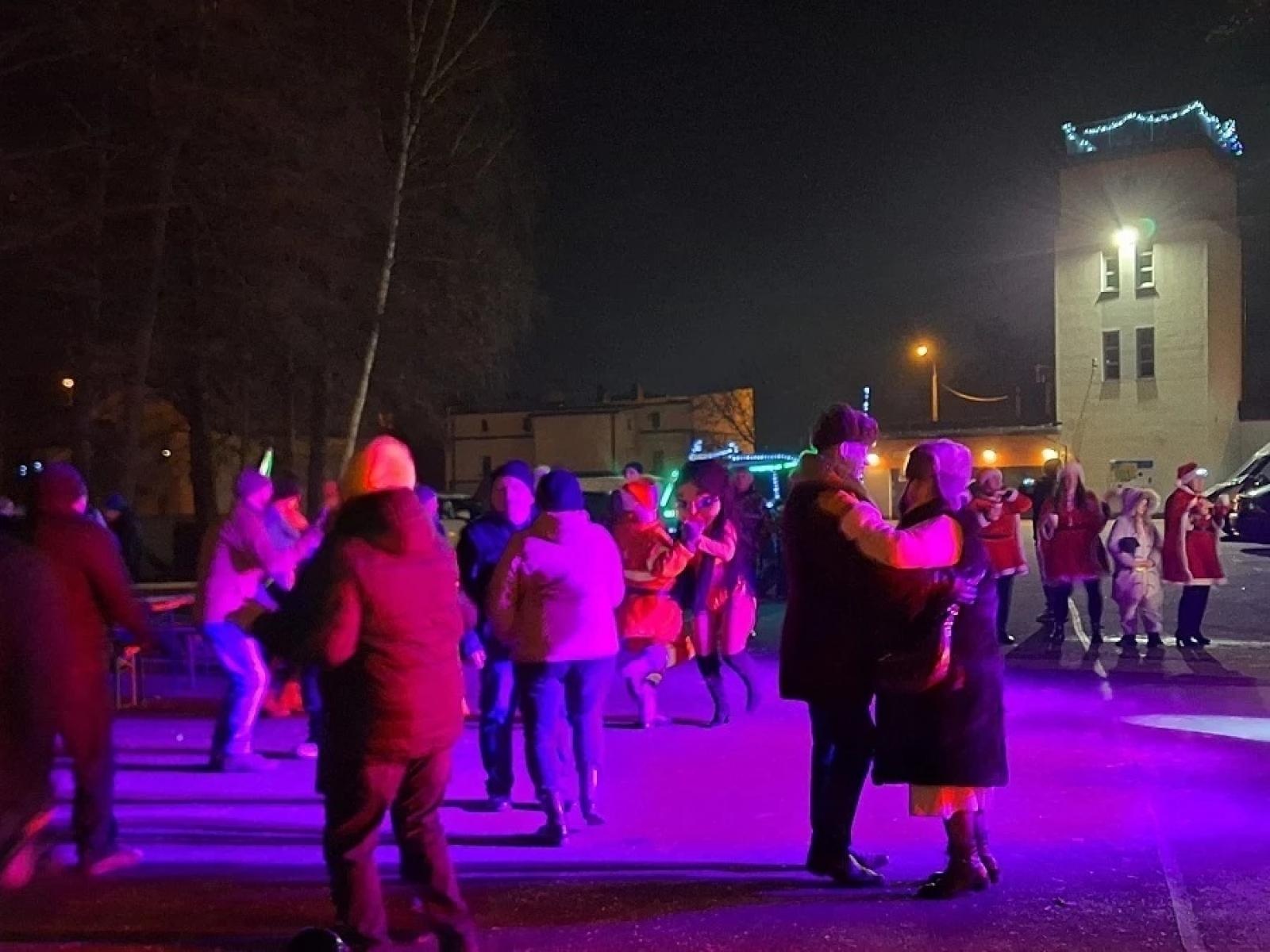 Zdjęcie w galerii na portalu naszwodzislaw.com: Sylwester pod chmurką z Radą Sołecką Mszany wiadomości z regionu