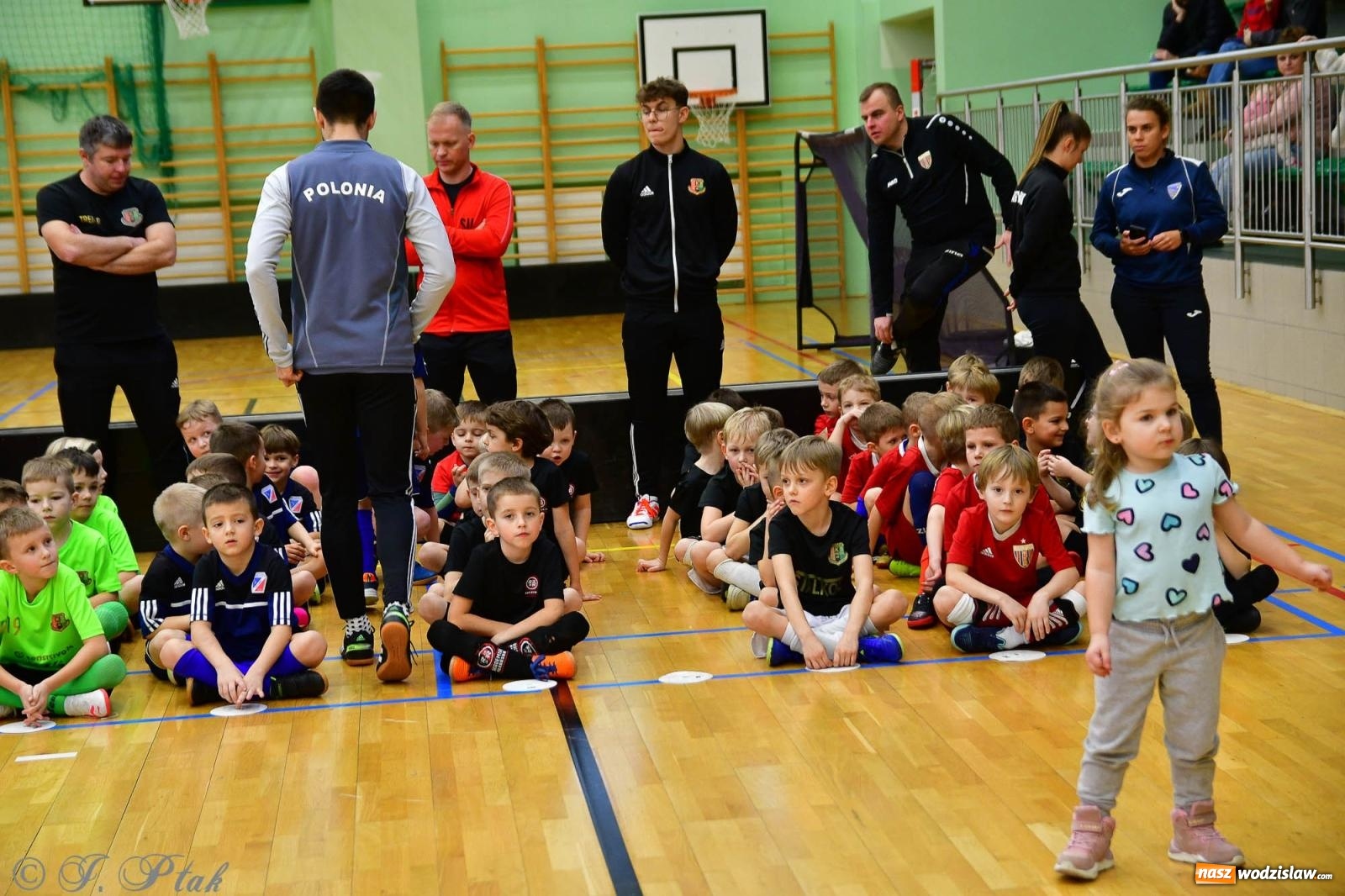 Zdjęcie w galerii na portalu naszwodzislaw.com: Junior Futsal Cup. Zmagania skrzatów z regionu w Raciborzu [FOTO] wiadomości z regionu