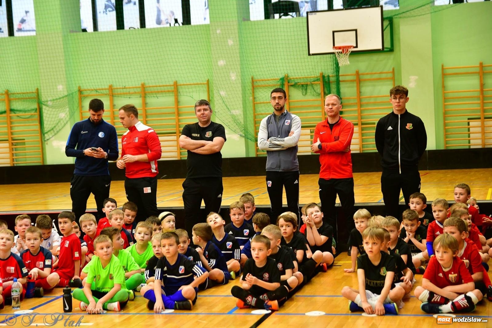 Zdjęcie w galerii na portalu naszwodzislaw.com: Junior Futsal Cup. Zmagania skrzatów z regionu w Raciborzu [FOTO] wiadomości z regionu