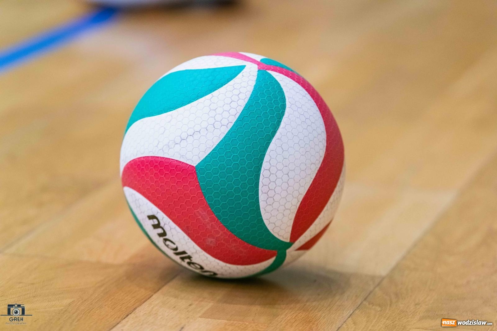 Zdjęcie w galerii na portalu naszwodzislaw.com: Szok i niedowierzanie. Prowadząc 2:0 wrócili tylko z jednym punktem [FOTO] wiadomości z regionu