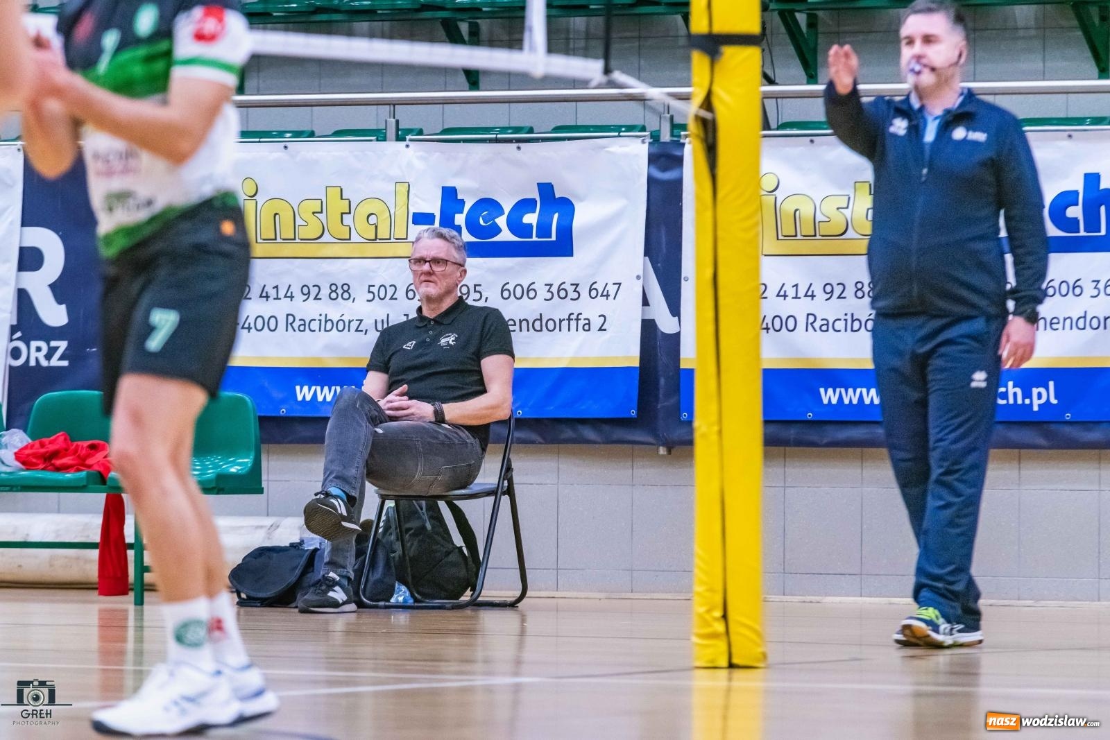 Zdjęcie w galerii na portalu naszwodzislaw.com: Szok i niedowierzanie. Prowadząc 2:0 wrócili tylko z jednym punktem [FOTO] wiadomości z regionu