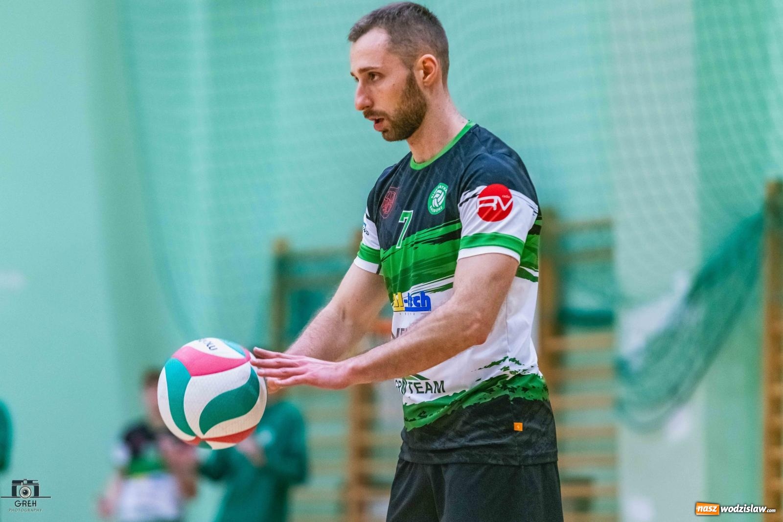 Zdjęcie w galerii na portalu naszwodzislaw.com: Szok i niedowierzanie. Prowadząc 2:0 wrócili tylko z jednym punktem [FOTO] wiadomości z regionu