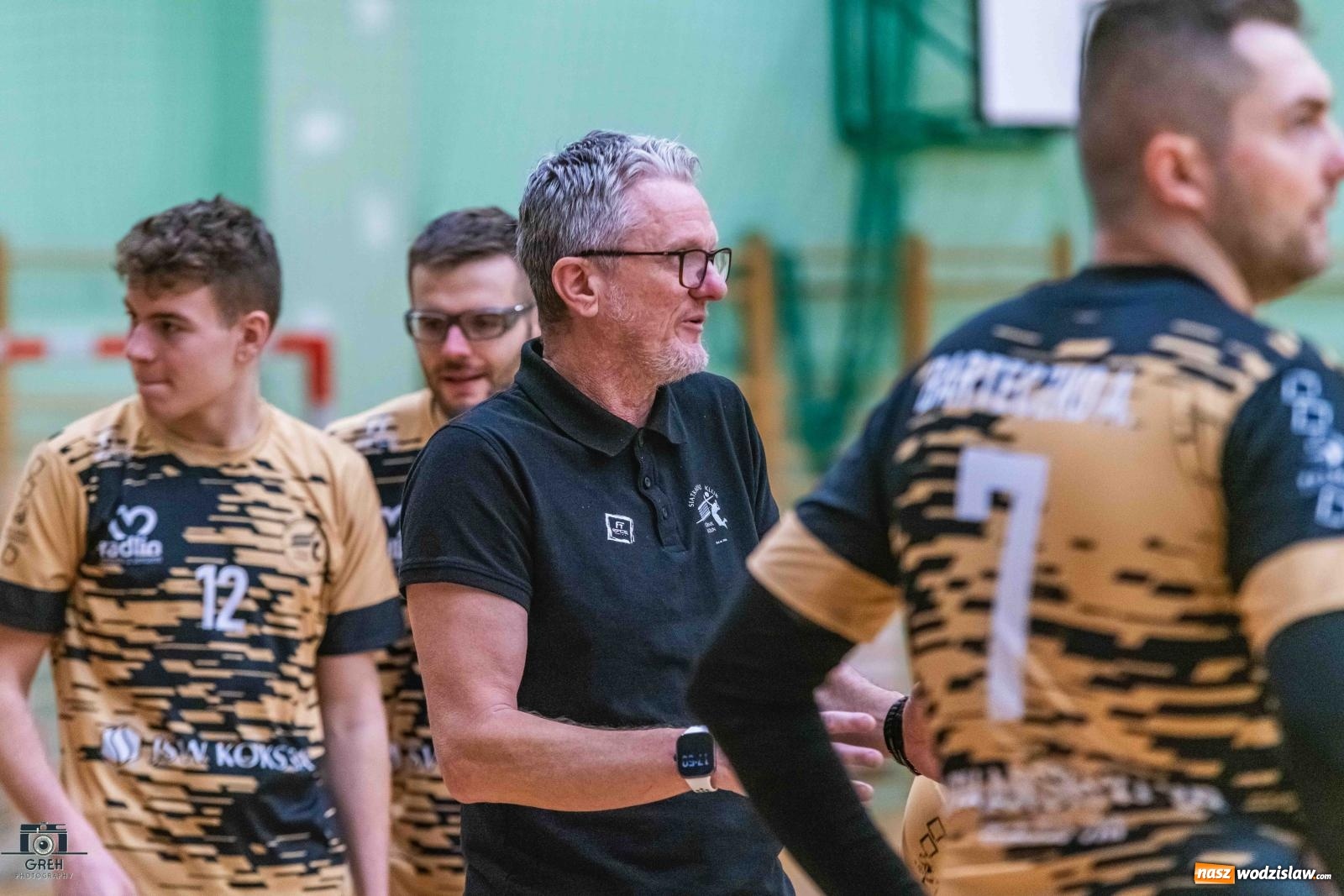 Zdjęcie w galerii na portalu naszwodzislaw.com: Szok i niedowierzanie. Prowadząc 2:0 wrócili tylko z jednym punktem [FOTO] wiadomości z regionu