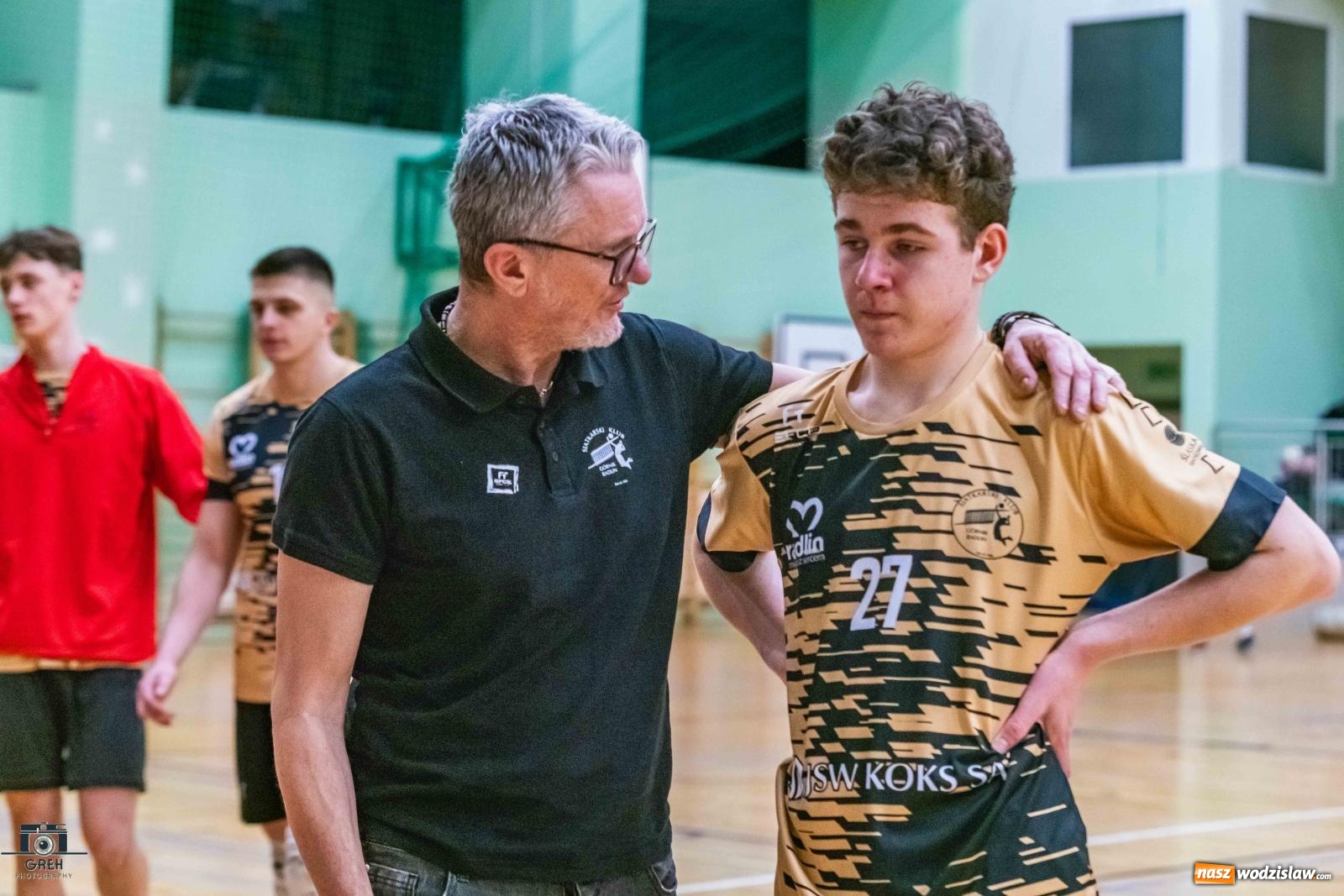 Zdjęcie w galerii na portalu naszwodzislaw.com: Szok i niedowierzanie. Prowadząc 2:0 wrócili tylko z jednym punktem [FOTO] wiadomości z regionu