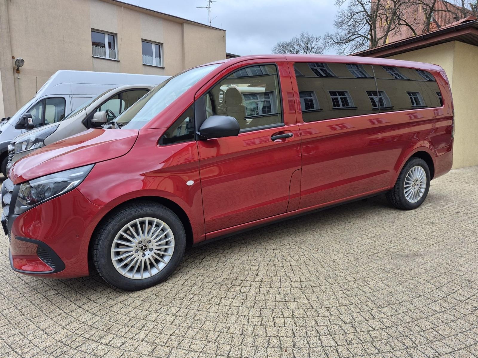 Zdjęcie w galerii na portalu naszwodzislaw.com: Wodzisławski ZAZ z nowym samochodem wiadomości z regionu