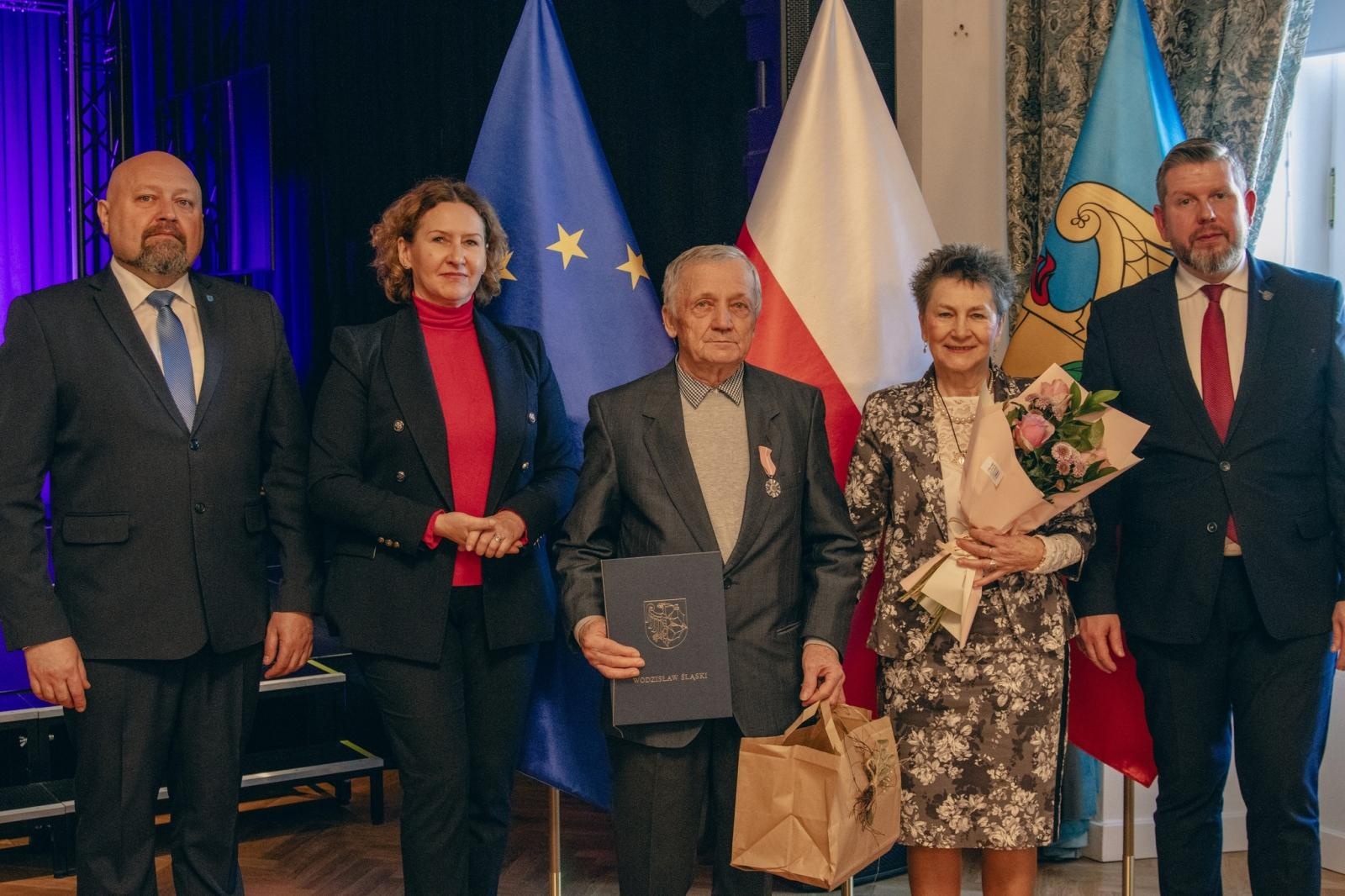 Zdjęcie w galerii na portalu naszwodzislaw.com: Małżonkowie świętowali w Pałacu Dietrichsteinów. Jubileusze w Wodzisławiu Śląskim [FOTO] wiadomości z regionu