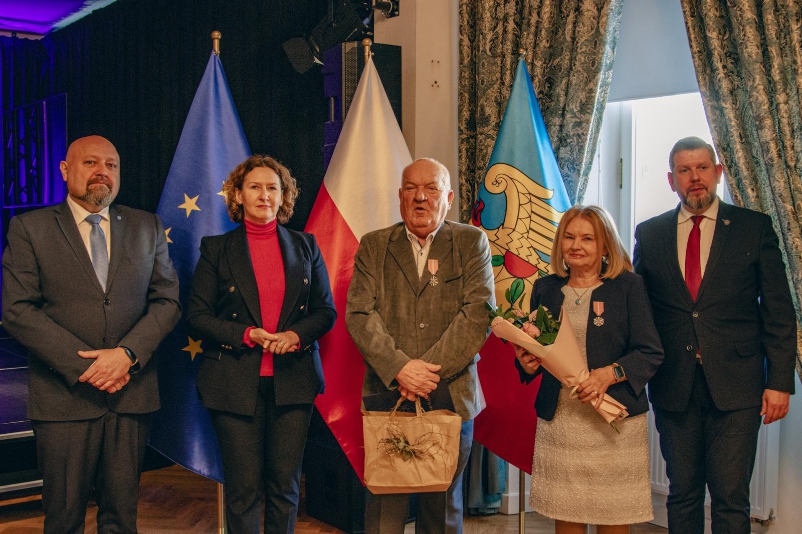 Zdjęcie w galerii na portalu naszwodzislaw.com: Małżonkowie świętowali w Pałacu Dietrichsteinów. Jubileusze w Wodzisławiu Śląskim [FOTO] wiadomości z regionu