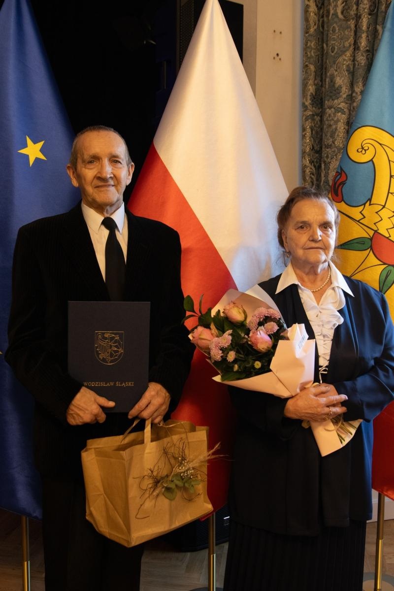 Zdjęcie w galerii na portalu naszwodzislaw.com: Małżonkowie świętowali w Pałacu Dietrichsteinów. Jubileusze w Wodzisławiu Śląskim [FOTO] wiadomości z regionu