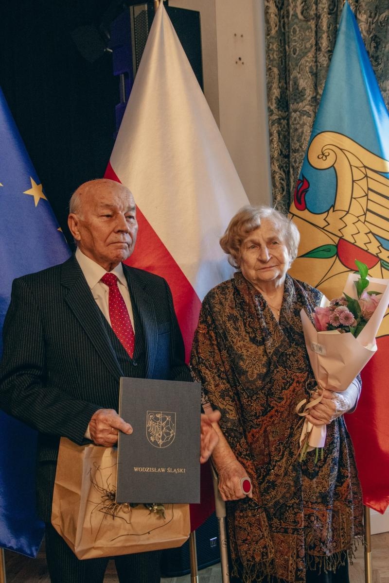 Zdjęcie w galerii na portalu naszwodzislaw.com: Małżonkowie świętowali w Pałacu Dietrichsteinów. Jubileusze w Wodzisławiu Śląskim [FOTO] wiadomości z regionu