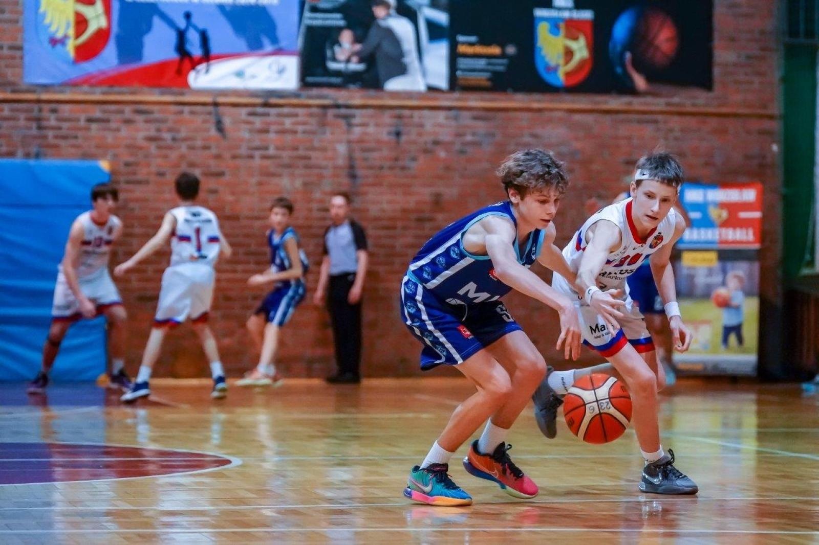 Zdjęcie w galerii na portalu naszwodzislaw.com: Koszykarze MKS Wodzisław z pierwszą wygraną w fazie play-off wiadomości z regionu