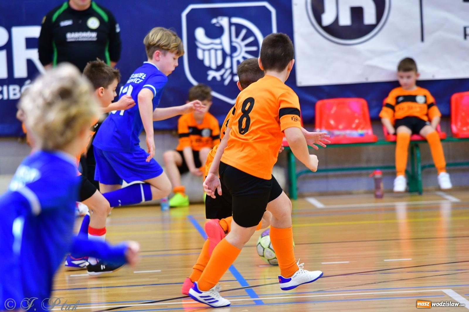 Zdjęcie w galerii na portalu naszwodzislaw.com: Piłkarska rywalizacja rocznika 2016. Kolejny turniej fundacji Junior Trening [FOTO] wiadomości z regionu