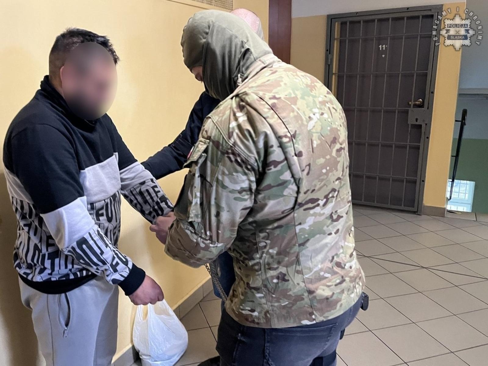 Zdjęcie w galerii na portalu naszwodzislaw.com: Policja zatrzymała dwoje Rumunów. Przyjechali organizować handel ludźmi wiadomości z regionu