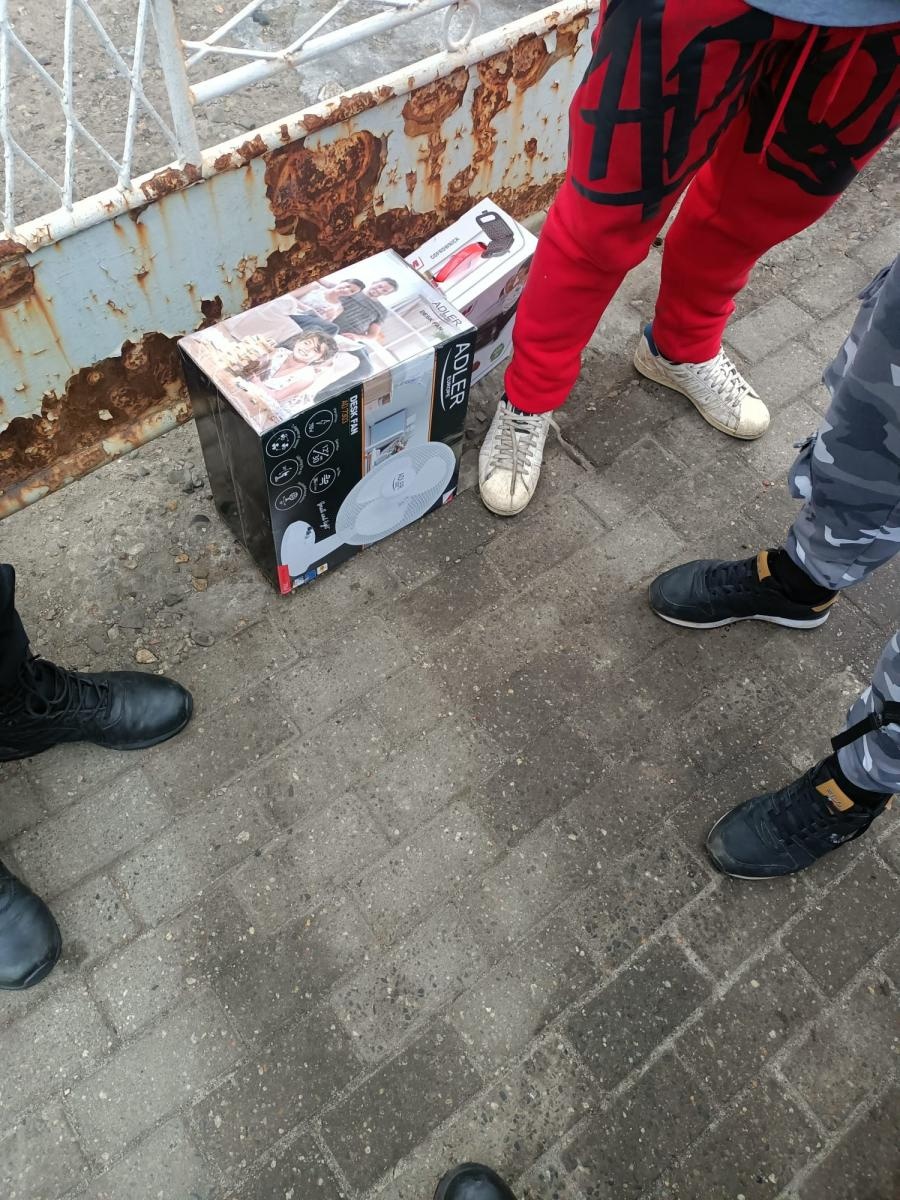 Zdjęcie w galerii na portalu naszwodzislaw.com: Radlin. Kradziony sprzęt chciał opchnąć strażnikom. Ci nie dali się nabrać i wezwali policję wiadomości z regionu