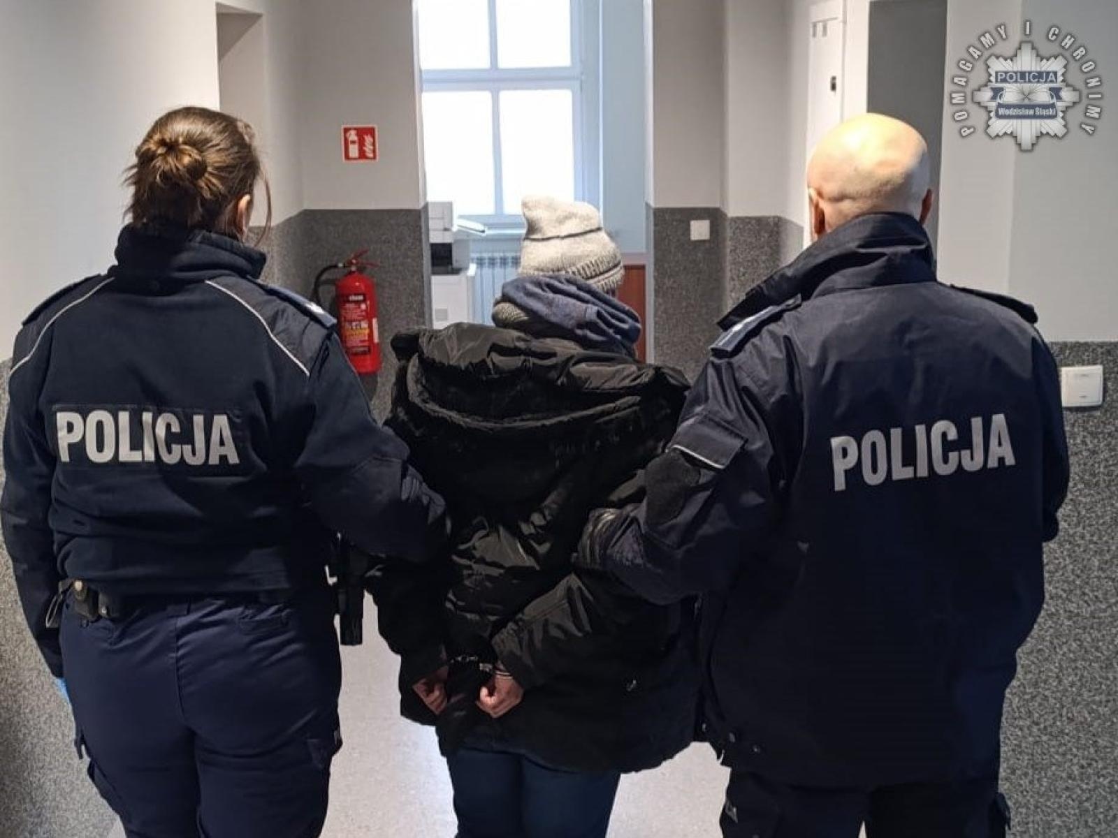 Zdjęcie w galerii na portalu naszwodzislaw.com: Wodzisławska policja wyjaśnia okoliczności usiłowania zabójstwa wiadomości z regionu