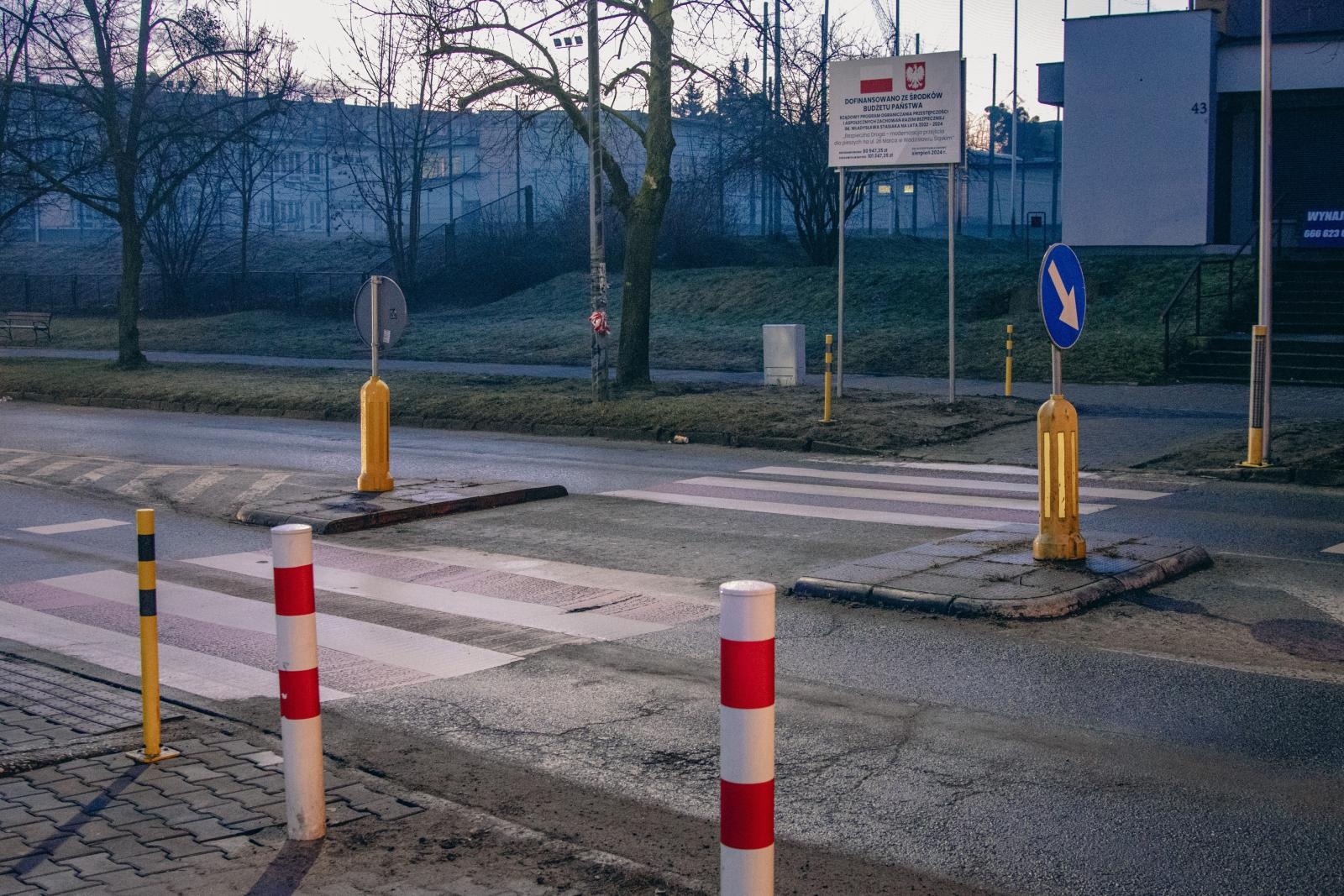 Zdjęcie w galerii na portalu naszwodzislaw.com: Bezpieczniej na pasach przy ul. 26 Marca w Wodzisławiu Śląskim wiadomości z regionu