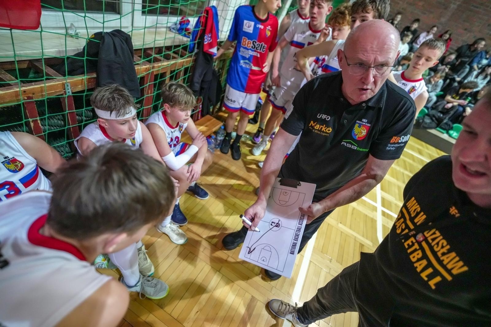 Zdjęcie w galerii na portalu naszwodzislaw.com: MKS Wodzisław Śląski w półfinale play-off! Wielkie emocje w decydującym meczu z Dąbrową Górniczą wiadomości z regionu