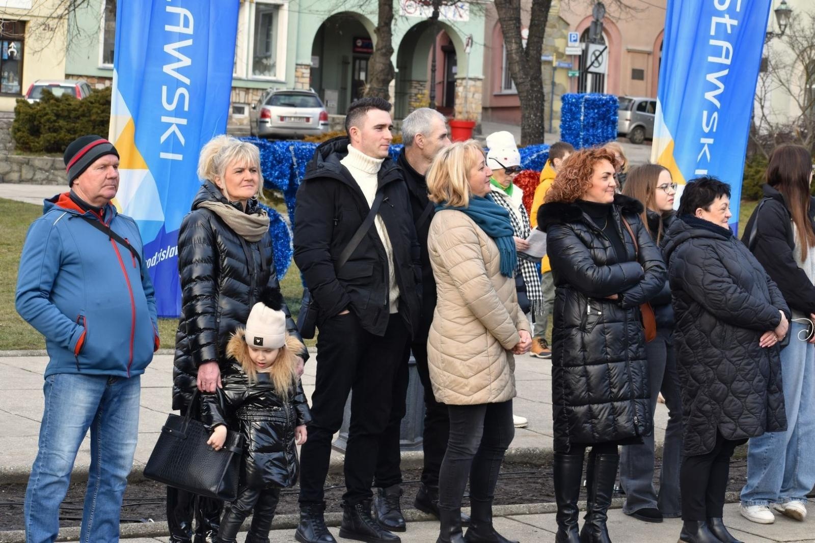 Zdjęcie w galerii na portalu naszwodzislaw.com: Tanecznym krokiem wkroczyli w dorosłość [FOTO] wiadomości z regionu