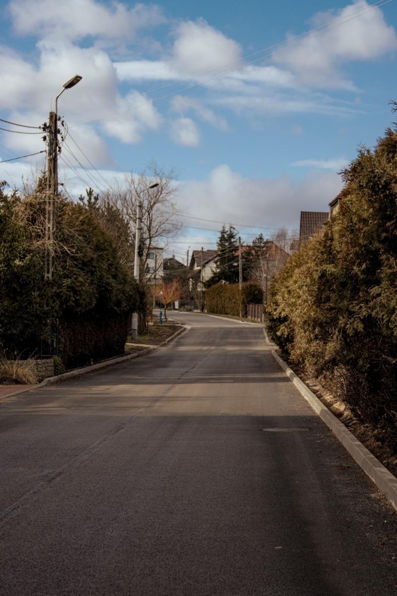 Zdjęcie w galerii na portalu naszwodzislaw.com: Zakończył się remont ulicy Radlińskie Chałupki wiadomości z regionu