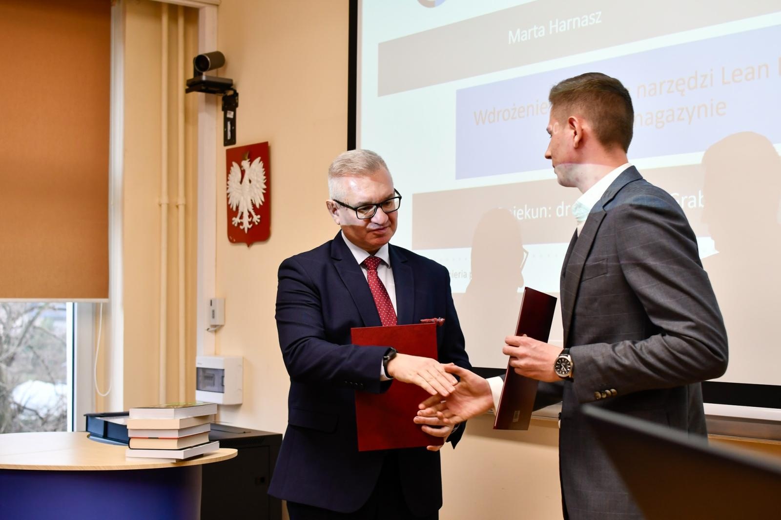 Zdjęcie w galerii na portalu naszwodzislaw.com: Architekci przyszłości z raciborskiej Akademii. Przegląd projektów inżynierskich wiadomości z regionu