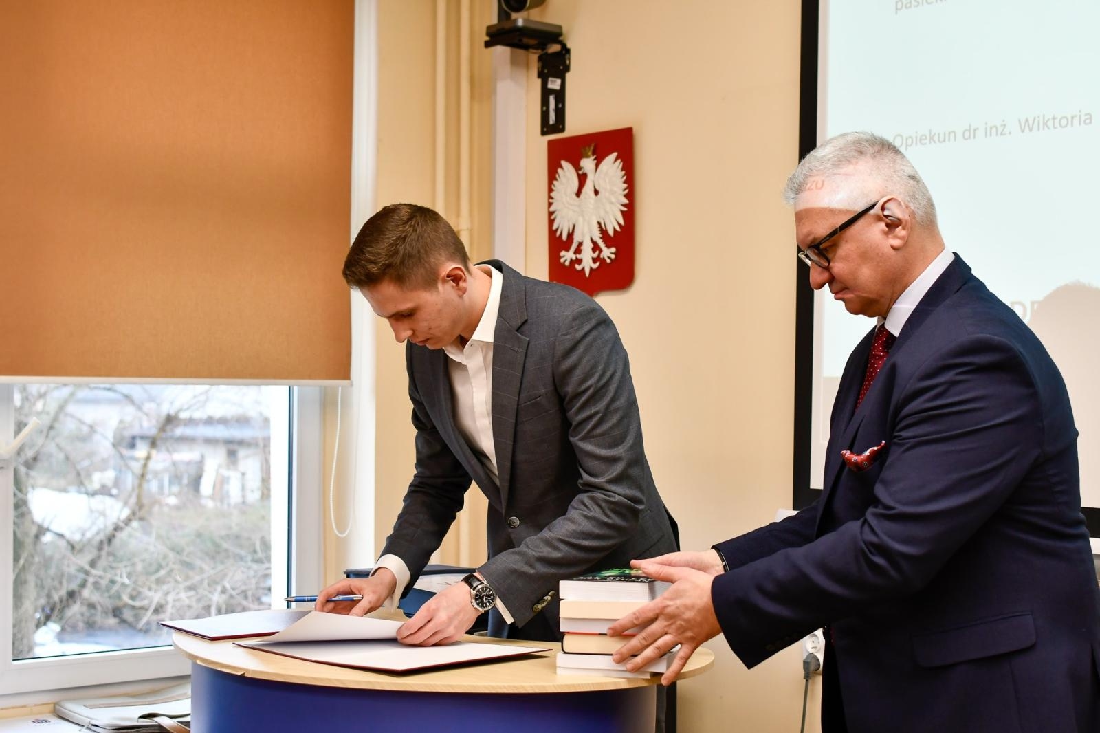 Zdjęcie w galerii na portalu naszwodzislaw.com: Architekci przyszłości z raciborskiej Akademii. Przegląd projektów inżynierskich wiadomości z regionu