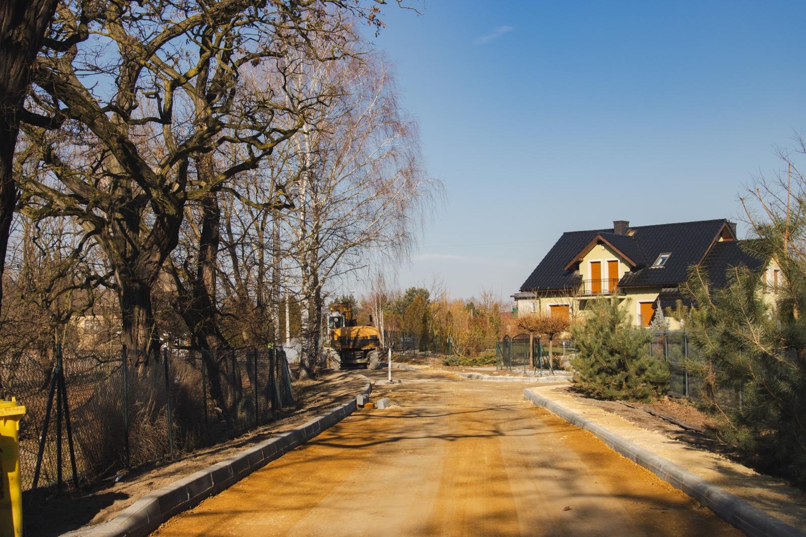 Zdjęcie w galerii na portalu naszwodzislaw.com: Wiejska i Ładna w trakcie przebudowy wiadomości z regionu