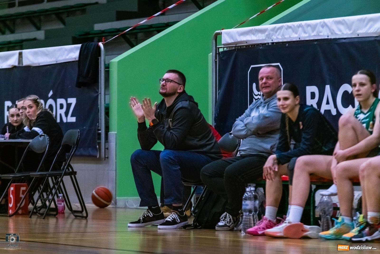 Zdjęcie w galerii na portalu naszwodzislaw.com: Koszykarskie derby regionu dla wodzisławskiej Olimpii [FOTO i WIDEO] wiadomości z regionu