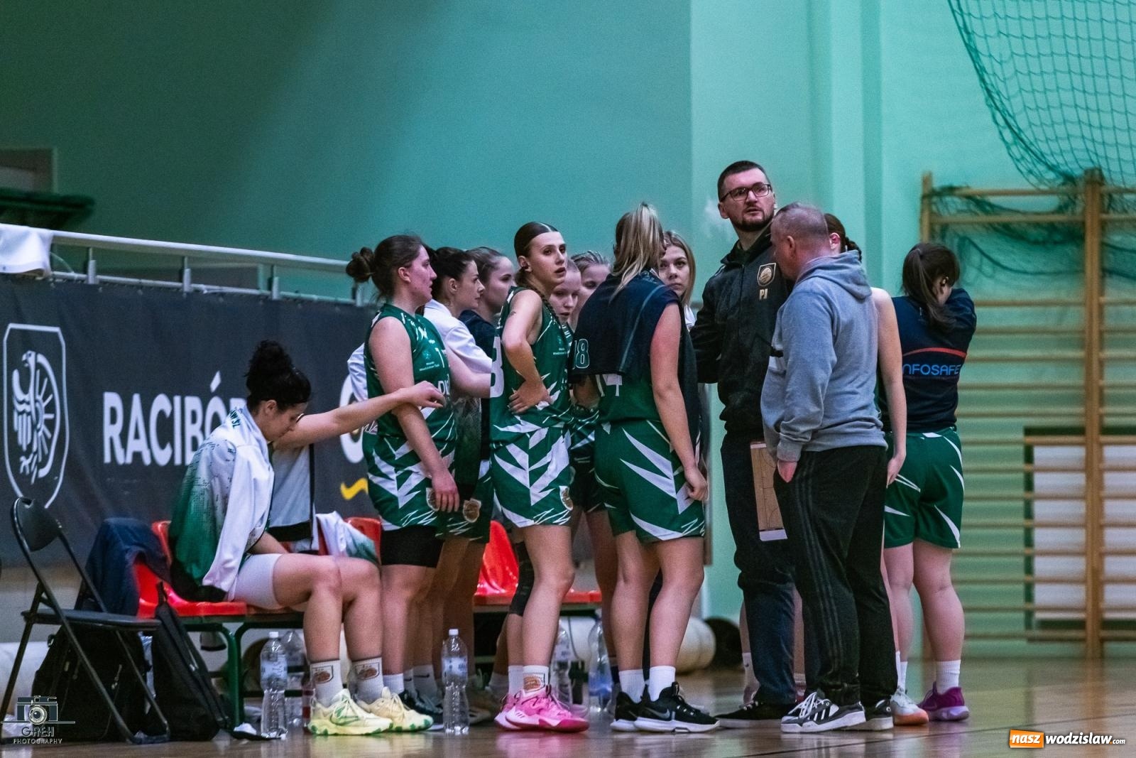 Zdjęcie w galerii na portalu naszwodzislaw.com: Koszykarskie derby regionu dla wodzisławskiej Olimpii [FOTO i WIDEO] wiadomości z regionu