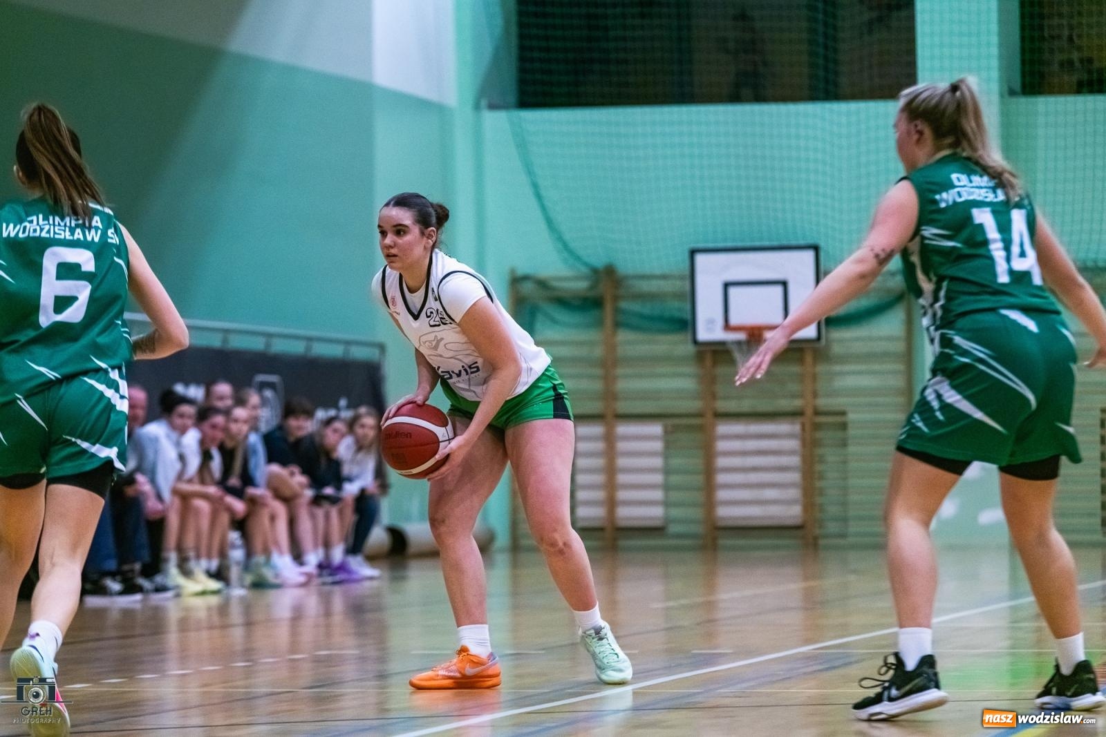 Zdjęcie w galerii na portalu naszwodzislaw.com: Koszykarskie derby regionu dla wodzisławskiej Olimpii [FOTO i WIDEO] wiadomości z regionu