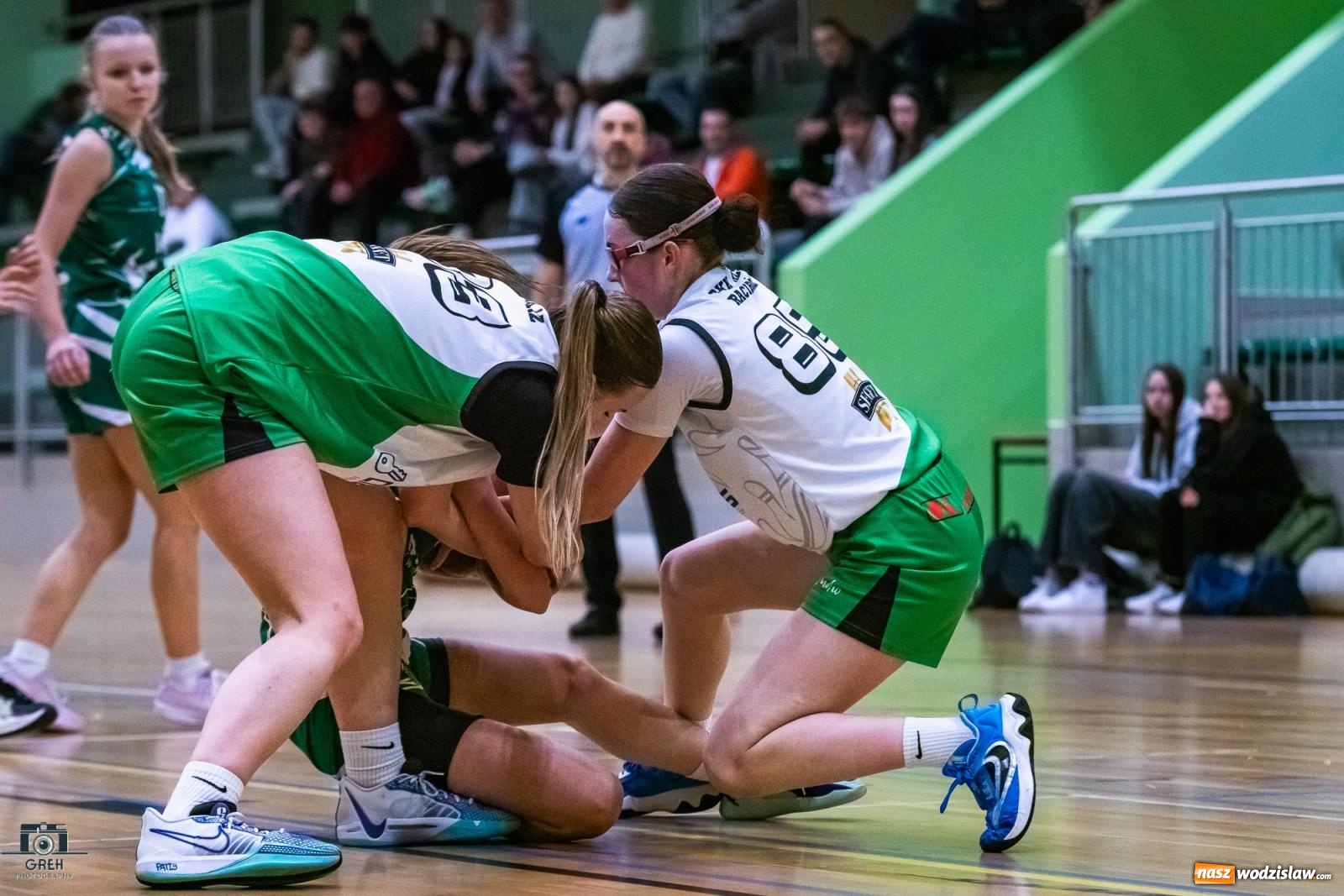 Zdjęcie w galerii na portalu naszwodzislaw.com: Koszykarskie derby regionu dla wodzisławskiej Olimpii [FOTO i WIDEO] wiadomości z regionu