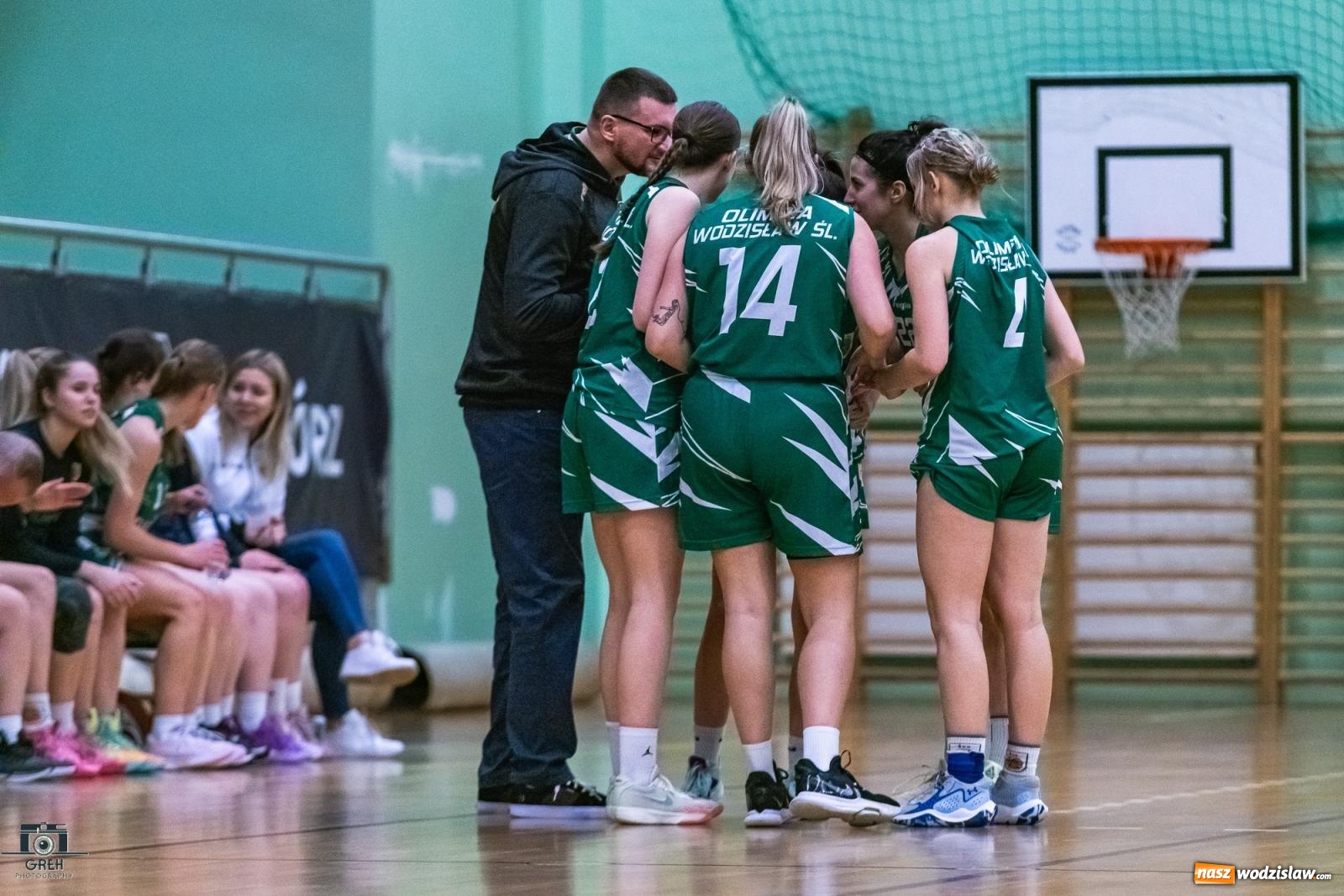 Zdjęcie w galerii na portalu naszwodzislaw.com: Koszykarskie derby regionu dla wodzisławskiej Olimpii [FOTO i WIDEO] wiadomości z regionu