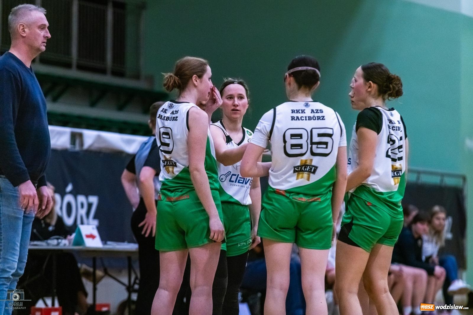 Zdjęcie w galerii na portalu naszwodzislaw.com: Koszykarskie derby regionu dla wodzisławskiej Olimpii [FOTO i WIDEO] wiadomości z regionu